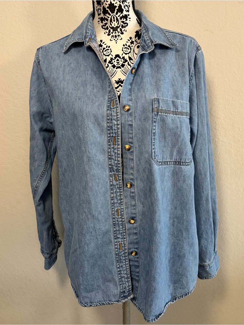 Faded Glory Authentic Wear Ladies Jean Button Front Shirt Size L Cotton